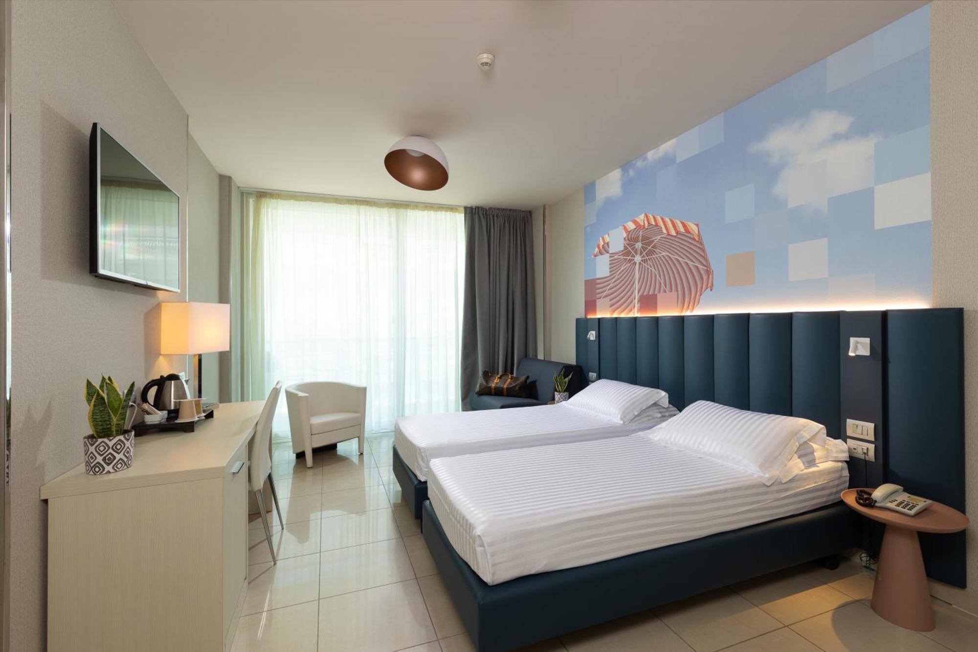 Mercure Hotel Rimini Artis Esterno foto