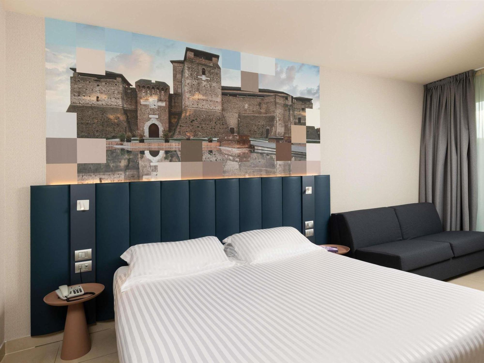 Mercure Hotel Rimini Artis Esterno foto