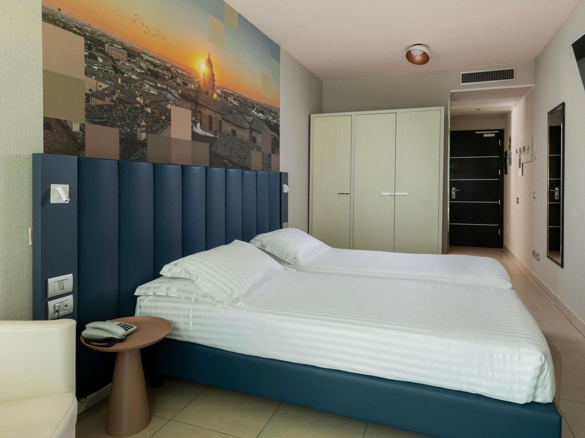 Mercure Hotel Rimini Artis Esterno foto